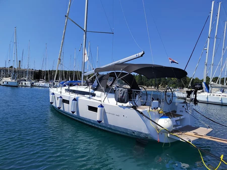 Sun Odyssey 440 - photo